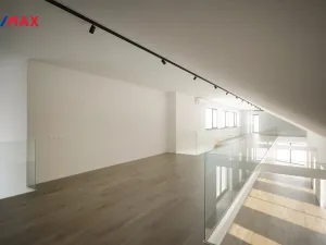 Pronájem obchodního prostoru, Měnín, 444 m2