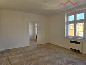 Prodej bytu 2+1, Chomutov, Křižíkova, 77 m2