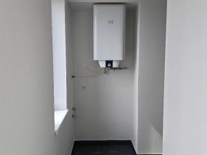 Pronájem bytu 1+kk, Chomutov, Žižkovo náměstí, 34 m2