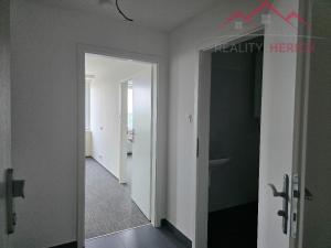 Pronájem bytu 2+kk, Chomutov, Žižkovo náměstí, 50 m2