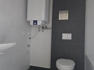 Pronájem bytu 2+kk, Chomutov, Žižkovo náměstí, 50 m2