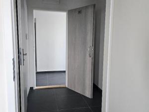 Pronájem bytu 2+kk, Chomutov, Žižkovo náměstí, 50 m2
