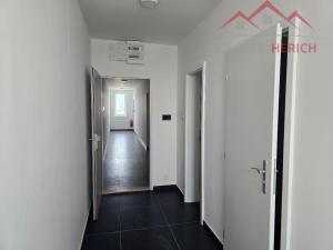 Pronájem bytu 3+kk, Chomutov, Žižkovo náměstí, 97 m2