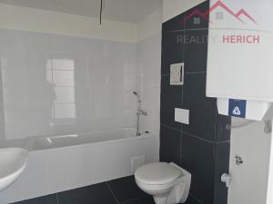 Pronájem bytu 3+kk, Chomutov, Žižkovo náměstí, 97 m2