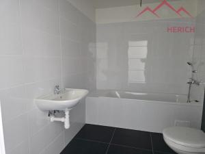 Pronájem bytu 3+kk, Chomutov, Žižkovo náměstí, 97 m2