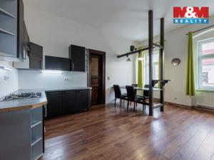 Prodej bytu 3+1, Nejdek, náměstí Karla IV., 107 m2