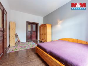 Prodej bytu 3+1, Nejdek, náměstí Karla IV., 107 m2