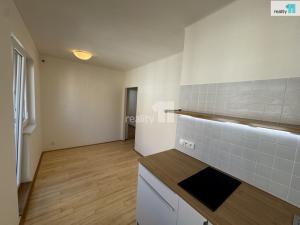 Pronájem bytu 1+1, Praha - Vinohrady, V Horní Stromce, 48 m2