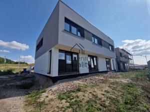 Prodej bytu 3+kk, Slatina, 84 m2