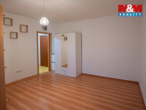 Pronájem bytu 1+kk, Hradec Králové - Slezské Předměstí, Gagarinova, 31 m2