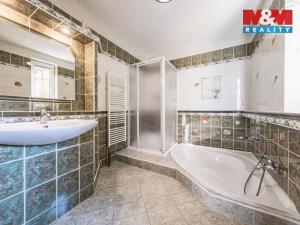 Prodej rodinného domu, Mochov, Ruská, 370 m2