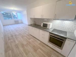 Pronájem bytu 3+kk, Praha - Kamýk, Machuldova, 62 m2
