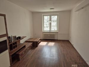Prodej bytu 2+1, Břeclav, Fintajslova, 53 m2