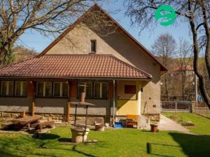 Prodej rodinného domu, Valašská Senice, Valašská Senice, 2324 m2