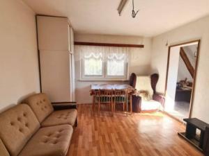 Prodej rodinného domu, Valašská Senice, Valašská Senice, 2324 m2