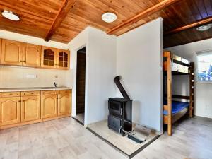 Prodej chaty, Červený Kostelec, 30 m2