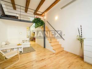 Pronájem bytu 1+1, Praha - Smíchov, Viktora Huga, 46 m2