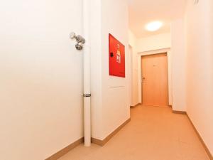 Pronájem bytu 1+kk, Praha - Horní Měcholupy, 40 m2