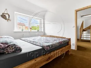 Prodej rodinného domu, Březová, 192 m2