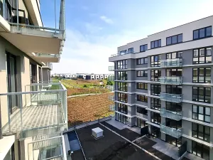 Pronájem bytu 1+kk, Praha - Třebonice, Thomasova, 30 m2