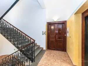 Pronájem kanceláře, Praha, Čermákova, 170 m2