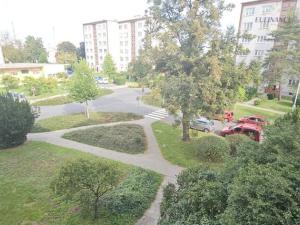 Pronájem bytu 2+1, Kralupy nad Vltavou - Lobeček, nám. Mládežníků, 53 m2