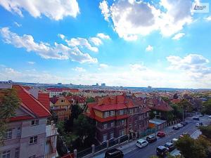 Pronájem bytu 1+kk, Praha - Vinohrady, Hradešínská, 32 m2