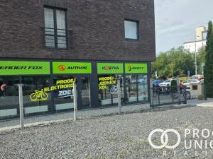 Pronájem obchodního prostoru, Rožnov pod Radhoštěm, 200 m2
