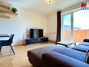 Pronájem bytu 2+kk, Praha - Dubeč, Winklerova, 43 m2