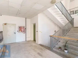 Prodej komerční nemovitosti, Žatec, Husova, 2862 m2