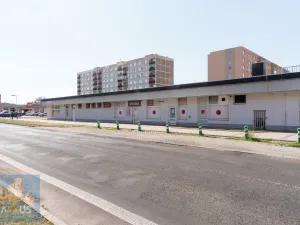 Prodej komerční nemovitosti, Žatec, Husova, 2862 m2