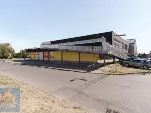 Prodej komerční nemovitosti, Žatec, Husova, 2862 m2