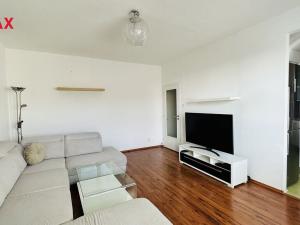 Pronájem bytu 2+1, Ostrava - Poruba, Maďarská, 54 m2