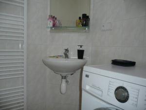 Prodej bytu 2+kk, Klecany, V Honech, 44 m2