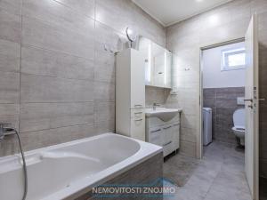 Prodej bytu 4+1, Pohořelice, 88 m2