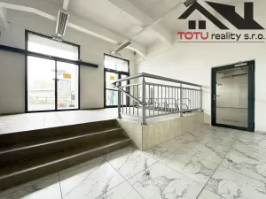 Pronájem obchodního prostoru, Jaroměř, Husova, 200 m2