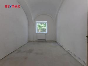 Prodej obchodního prostoru, Zbiroh, Líšenská, 700 m2