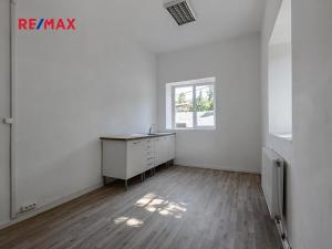Prodej obchodního prostoru, Zbiroh, Líšenská, 700 m2