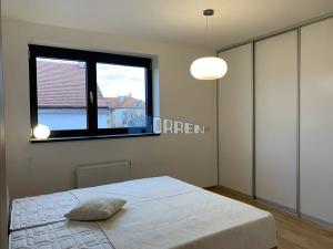Pronájem bytu 2+kk, Praha - Holešovice, Dělnická, 64 m2