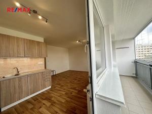 Pronájem bytu 1+kk, Kladno, Benešovská, 39 m2