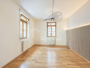 Pronájem bytu 3+kk, Praha - Vršovice, U staré sokolovny, 65 m2