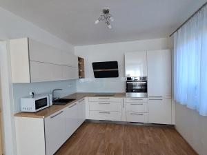 Prodej bytu 2+kk, Vizovice, Tyršova, 100 m2