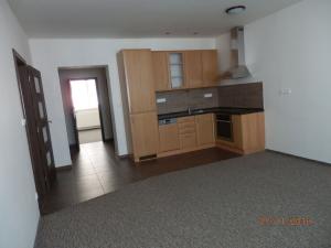 Pronájem bytu 3+kk, Kladno, Poděbradova, 76 m2