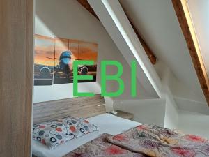 Pronájem bytu 2+kk, Praha, U průhonu, 56 m2