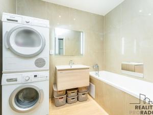 Prodej bytu 3+kk, Praha, Slévačská, 59 m2