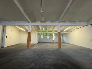 Pronájem výrobních prostor, Líšnice, 190 m2