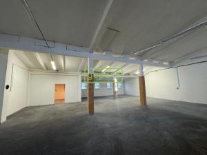 Pronájem výrobních prostor, Líšnice, 190 m2