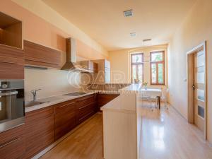 Prodej bytu 4+1, Plzeň, Křížkova, 100 m2