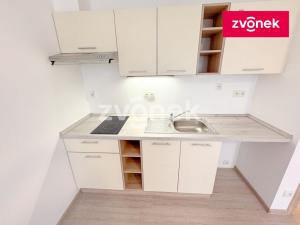 Pronájem bytu 1+kk, Zlín - Malenovice, Švermova, 28 m2