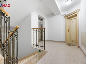 Prodej bytu 3+kk, Karlovy Vary, Pod Jelením skokem, 105 m2